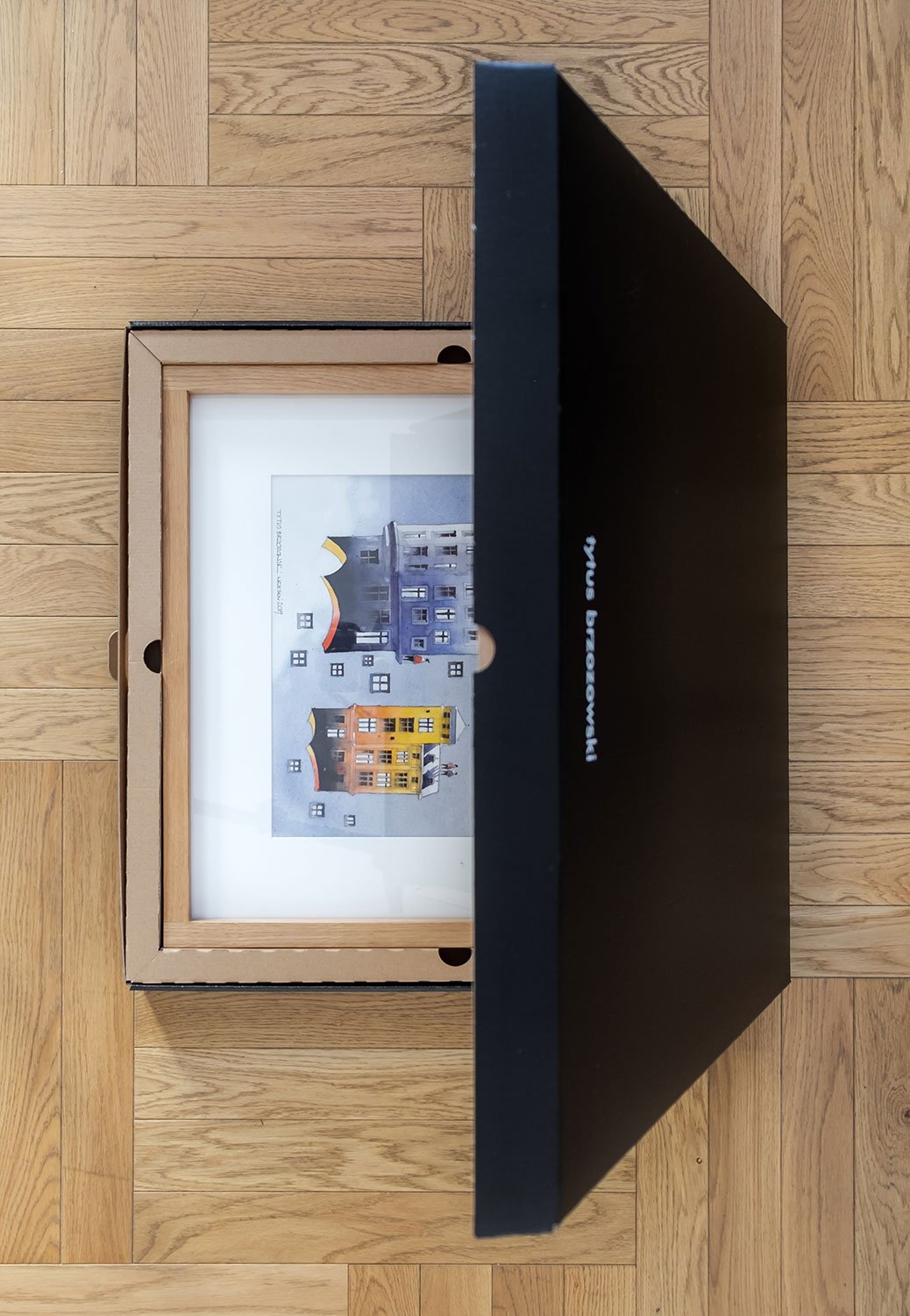 opakowanie formatu 35x35 cm